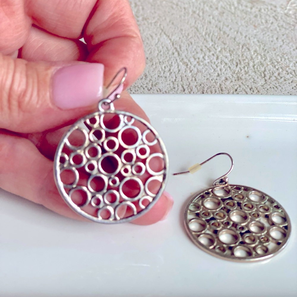 1-1/2” Honeycomb Drop Round Earrings